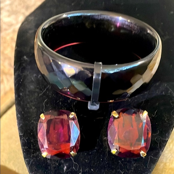 Vintage garnet glass bangle and earrings Jewelry Set - Picture 1 of 7